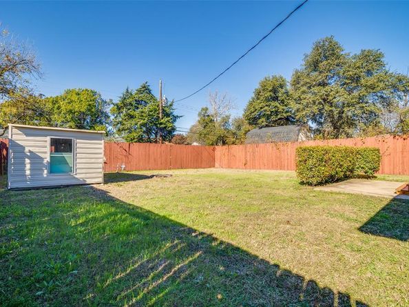 9209  Rustown Drive , Dallas Texas 75228