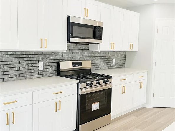 2972  Eric Lane , Farmers Branch Texas 75234