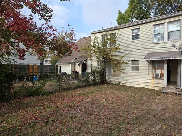 4300  Roseland Avenue , Dallas Texas 75204