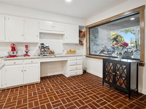 3701  Streamwood Road , Fort Worth Texas 76116