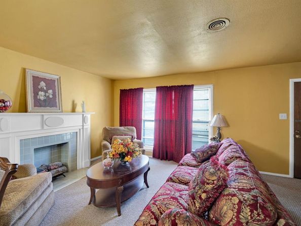 846  Truman Circle , Lancaster Texas 75146