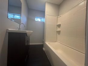 2722  Locust Avenue , Dallas Texas 75216