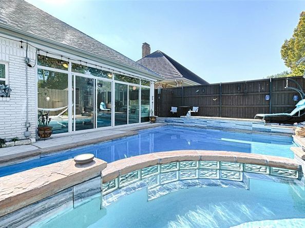 501  Farine Drive , Irving Texas 75062