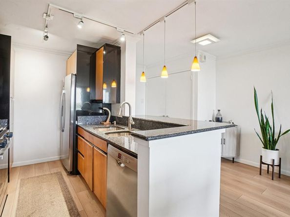 3883  Turtle Creek Boulevard  1815, Dallas Texas 75219