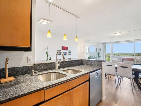 3883  Turtle Creek Boulevard  1815, Dallas Texas 75219