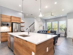 2239  Lovedale Avenue  105, Dallas Texas 75235