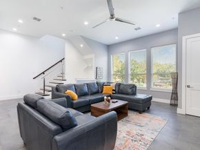 2239  Lovedale Avenue  105, Dallas Texas 75235