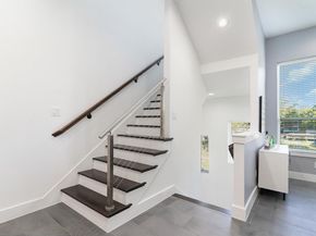 2239  Lovedale Avenue  105, Dallas Texas 75235