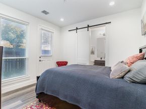 2239  Lovedale Avenue  105, Dallas Texas 75235