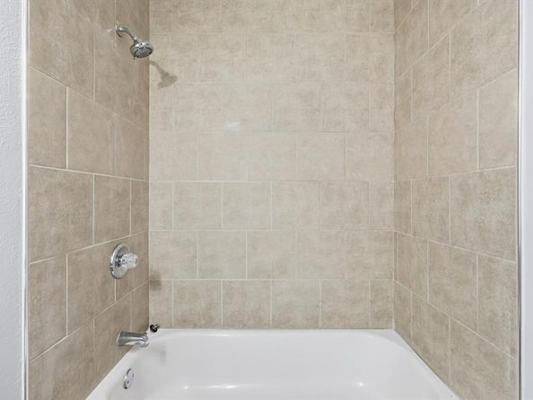 109 N Heights Drive , Crowley Texas 76036