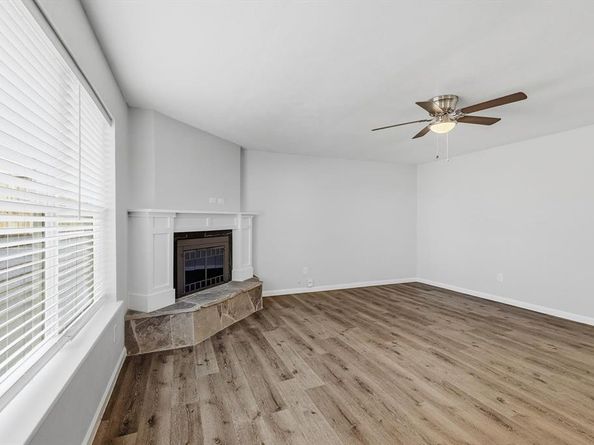 109 N Heights Drive , Crowley Texas 76036