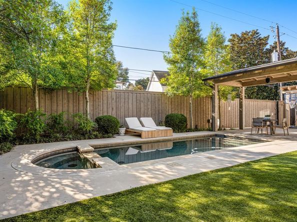 6630  Lakewood Boulevard , Dallas Texas 75214