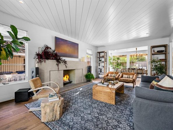 6630  Lakewood Boulevard , Dallas Texas 75214