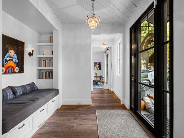 6630  Lakewood Boulevard , Dallas Texas 75214