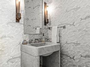 6630  Lakewood Boulevard , Dallas Texas 75214