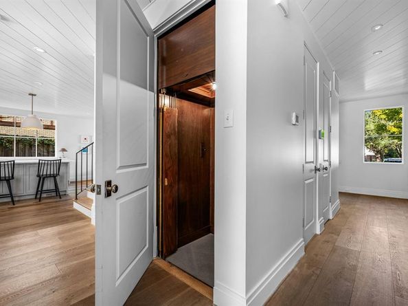 6630  Lakewood Boulevard , Dallas Texas 75214