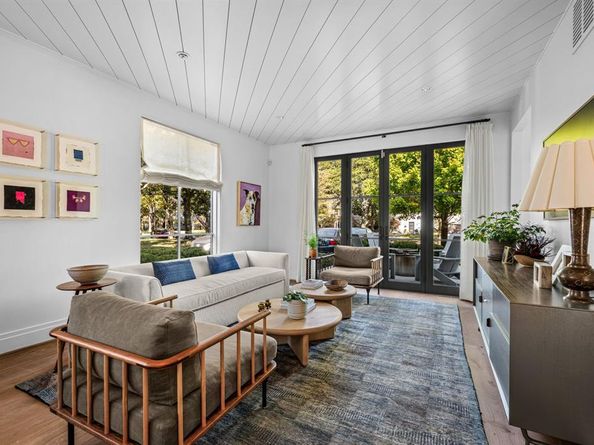 6630  Lakewood Boulevard , Dallas Texas 75214