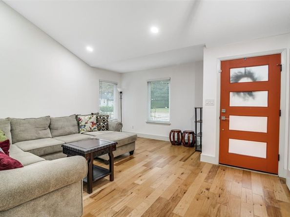 8722  Angora Street , Dallas Texas 75218