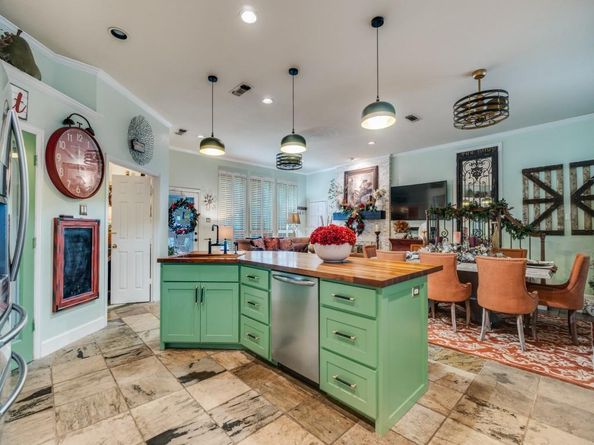 1828  Valley View Drive , Cedar Hill Texas 75104