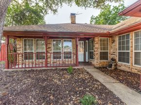 806  Pebblecreek Drive , Garland Texas 75040