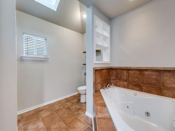 806  Pebblecreek Drive , Garland Texas 75040