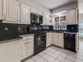 806  Pebblecreek Drive , Garland Texas 75040