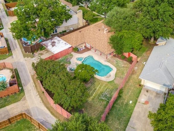 806  Pebblecreek Drive , Garland Texas 75040