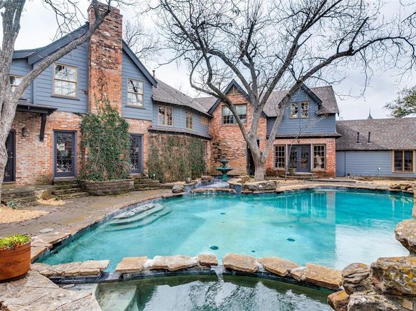 6043  Walnut Hill Circle , Dallas Texas 75230
