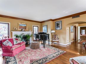 6043  Walnut Hill Circle , Dallas Texas 75230
