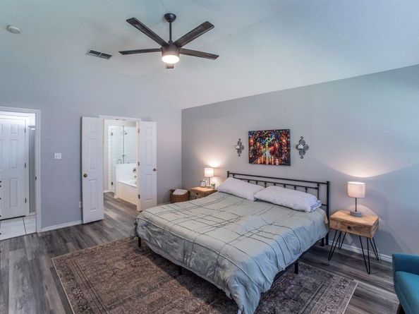 6405  Redstone Drive , Arlington Texas 76001