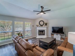 6405  Redstone Drive , Arlington Texas 76001