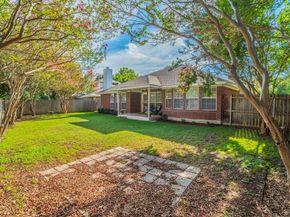 6405  Redstone Drive , Arlington Texas 76001