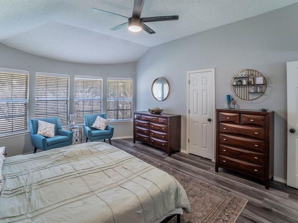 6405  Redstone Drive , Arlington Texas 76001