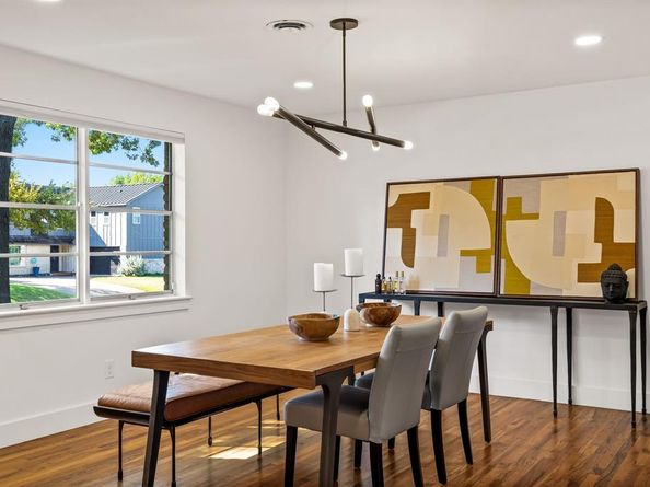10523  Wyatt Street , Dallas Texas 75218