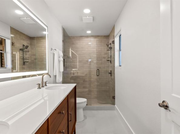 10523  Wyatt Street , Dallas Texas 75218
