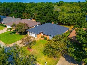 1875  Larkspur Drive , Arlington Texas 76013