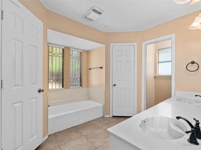 1875  Larkspur Drive , Arlington Texas 76013