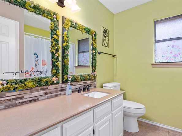 1875  Larkspur Drive , Arlington Texas 76013