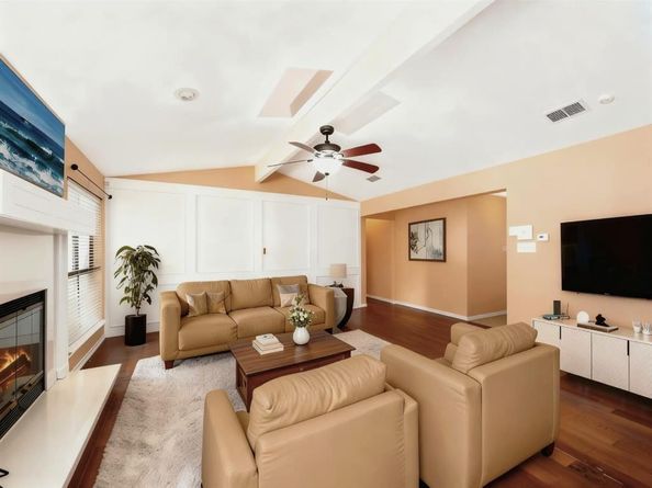 1875  Larkspur Drive , Arlington Texas 76013