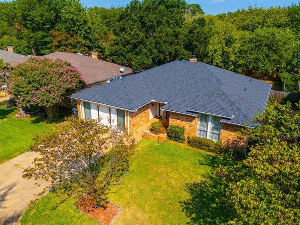 1875  Larkspur Drive , Arlington Texas 76013