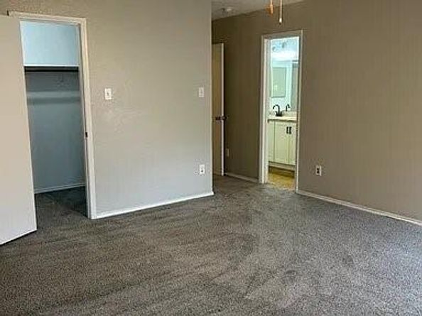 7921  Beef Creek Drive , Arlington Texas 76001
