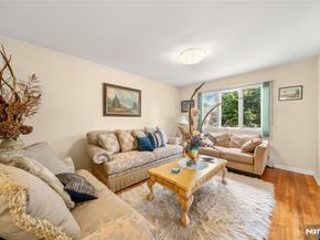 226 Mohegan Way, Fort Lee NJ 07024