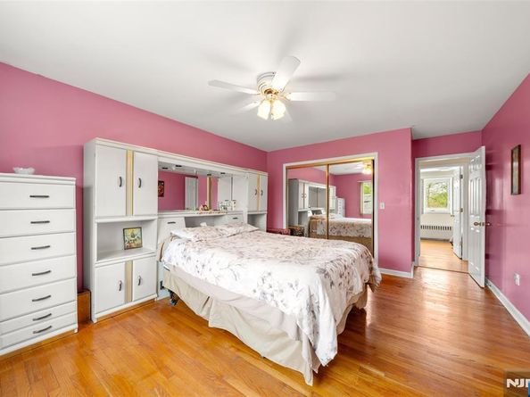 226 Mohegan Way, Fort Lee NJ 07024