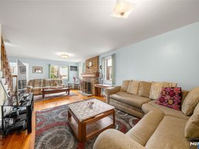 226 Mohegan Way, Fort Lee NJ 07024