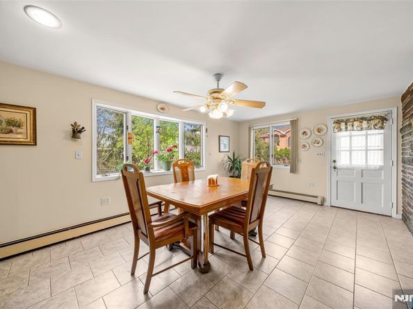 226 Mohegan Way, Fort Lee NJ 07024