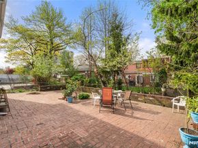 226 Mohegan Way, Fort Lee NJ 07024