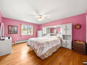 226 Mohegan Way, Fort Lee NJ 07024