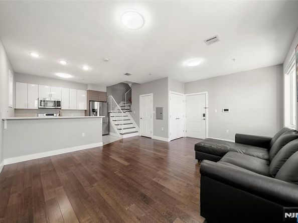 1432 46th Street, North Bergen NJ 07047