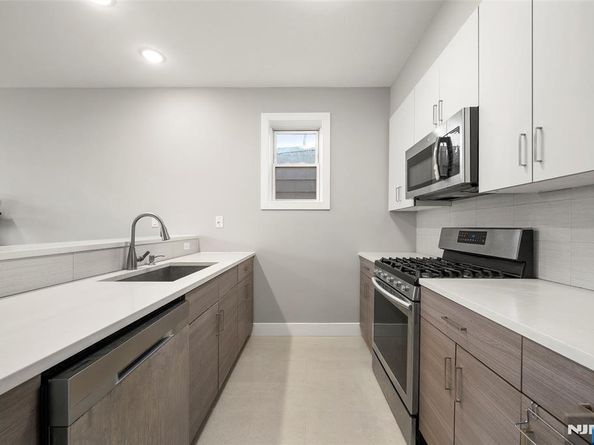1432 46th Street, North Bergen NJ 07047