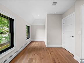 475 Morse Avenue, Ridgefield NJ 07657